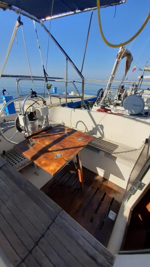Hotel Bed & Boat Brezza Del Mare Viareggio Zewnętrze zdjęcie