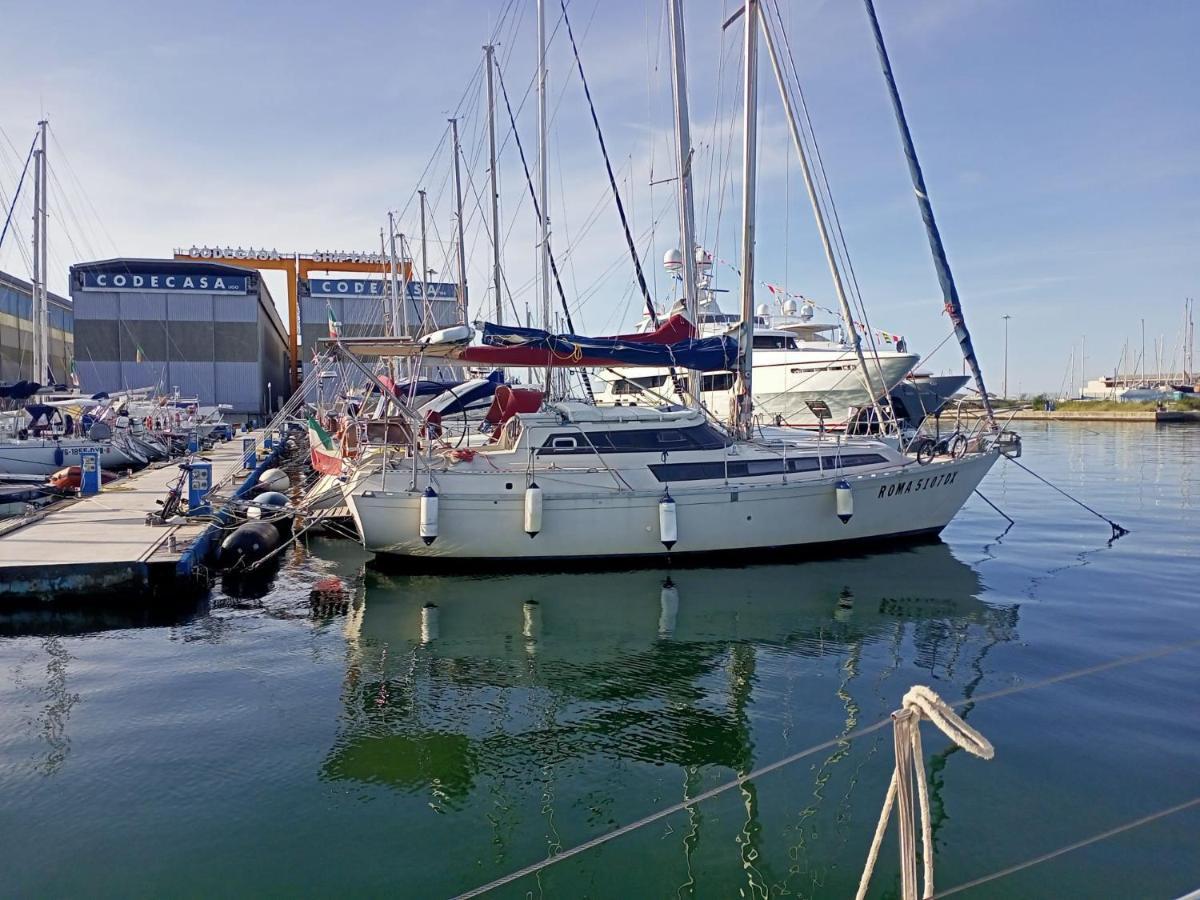 Hotel Bed & Boat Brezza Del Mare Viareggio Zewnętrze zdjęcie